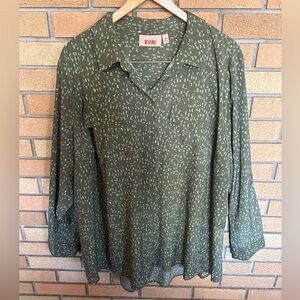 EVRI Green Button Down Collared Blouse Women’s Size 3X